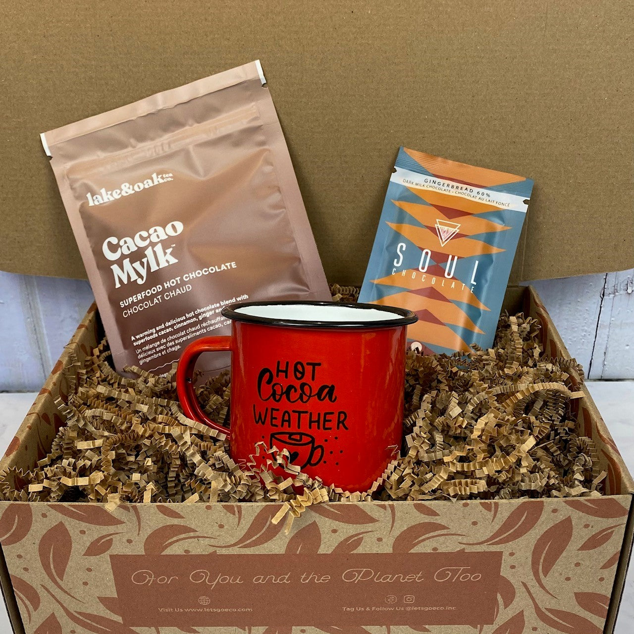 Gift Box "Campfire Cocoa" - Enamel Mug, Hot Chocolate & Chocolate Bar *Limited Edition*