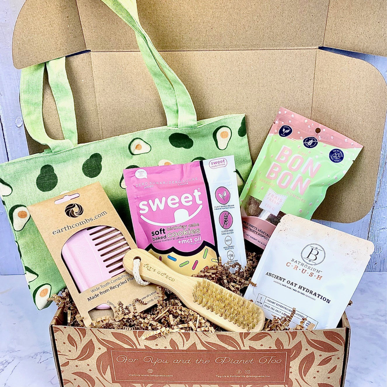 Gift Box "Happy Birthday" - Tote Bag, Bath Soak, Comb, Foot Scrubber, Cookies & Gummies