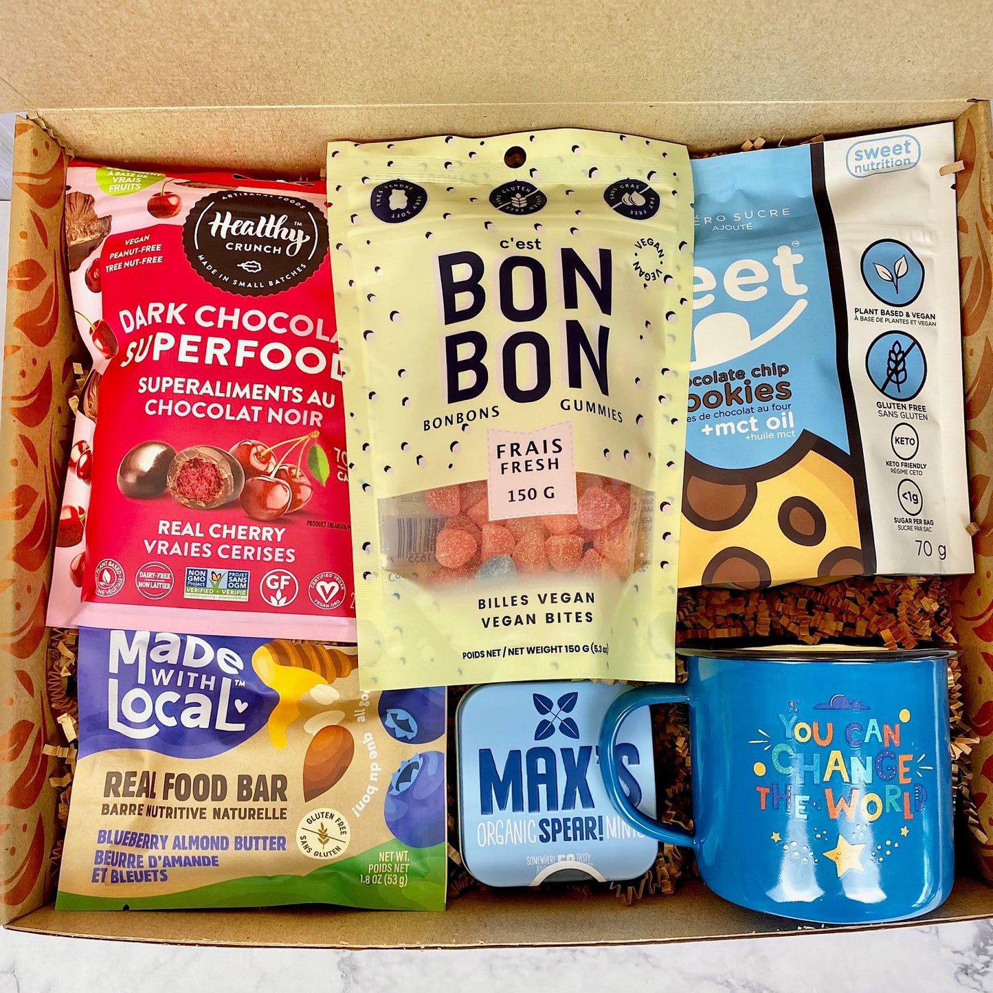 Gift Box "You Can Change the World" - Mug, Chocolate Covered Cherries, Cookies, Vegan Gummies